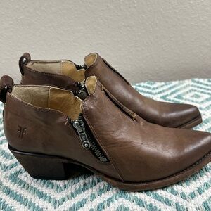 FRYE Sacha Moto Shootie Western Bootie